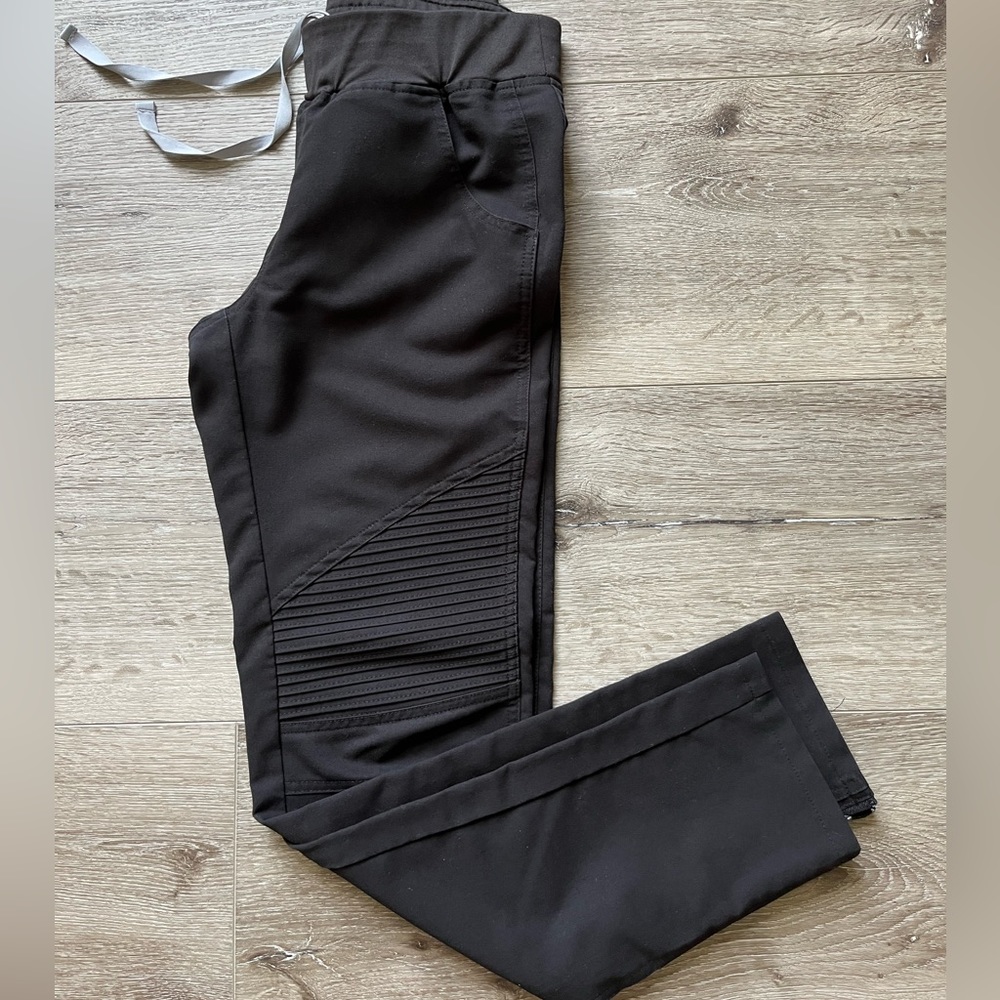 Figs Kanye Moto scrub pants